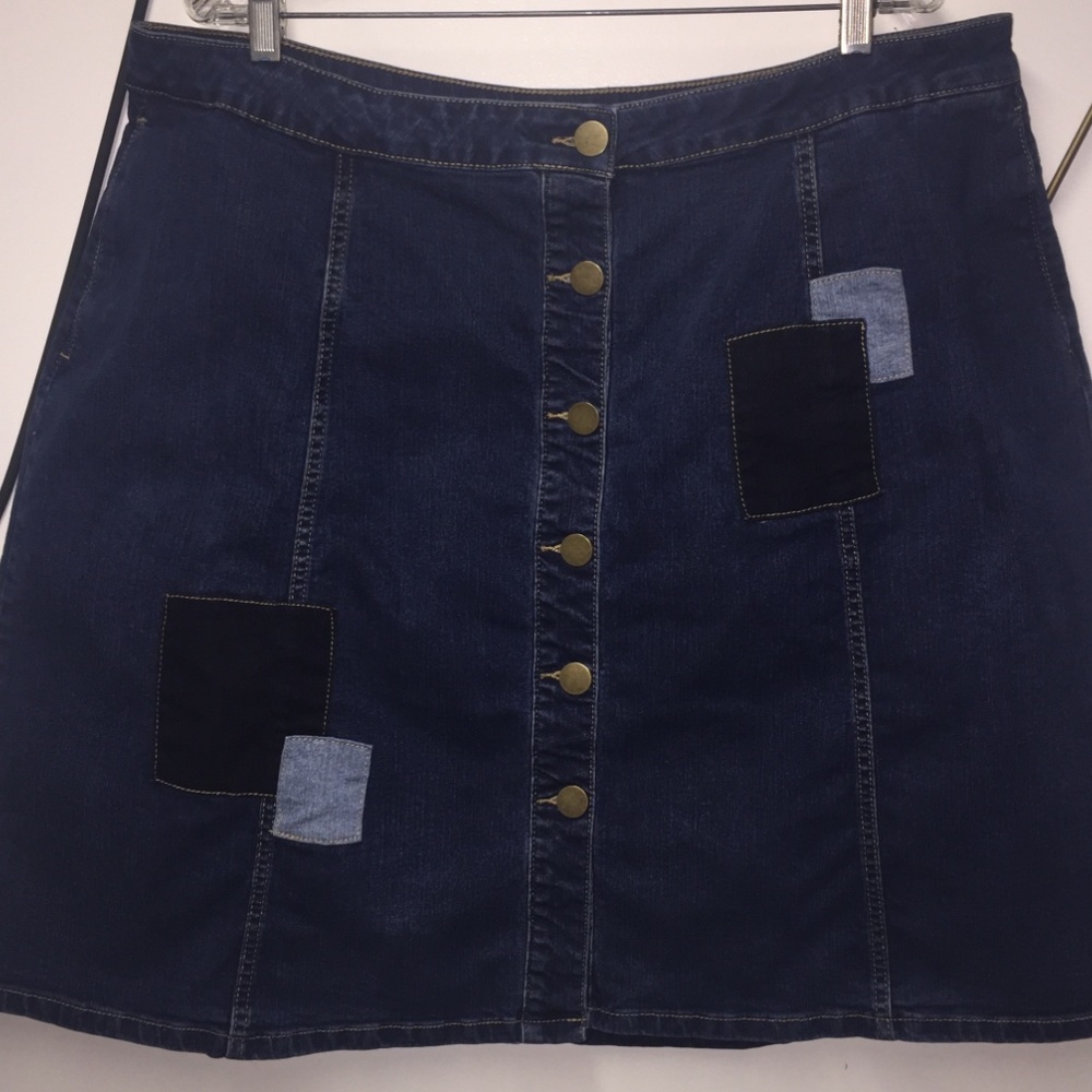 Harper & Liv denim with patches skirt